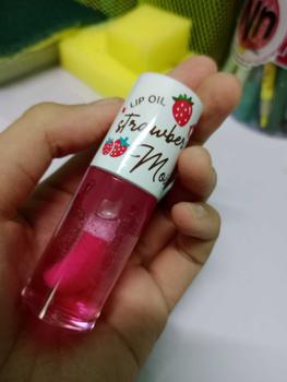 Product Review of Moist Lip Oil ลิปออยบำรุง เปลี่ยนสีตามค่า ph from ค** 0