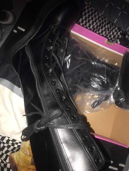 Product Review of PINKEY P052 Sepatu Boots Wanita Sepatu Martin Tinggi Sebetis Shoes from h**i 3