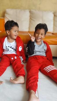 Product Review of VOOTO KIDS - Set Jaket Anak Jogger Inner Laki Laki Perempuan Usia 1-7 Tahun Bahan Fleece from W**💃 0