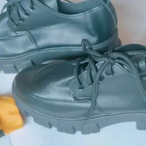 SW334-SEPATU DOCMART WANITA "YUNJI" SNEAKER BOOTS QUALITY COD Hitam Karet Shoes Pantofel