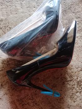 Product Review of Màu Đen, Cao 11cm  12cm - Giày Cao Gót Da Bóng Đế Đỏ from T**m ** 1