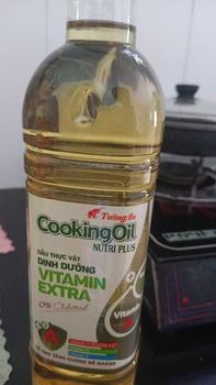 Product Review of [TA] Dầu Ăn Tường An CookingOil Nutri Plus Chai 1L  x 4 Chai TẶNG CookingOil Nutri Plus Chai 1L + TẶNG Bơ Thực Vật vị Nguyên Bản 80g from H**9 0