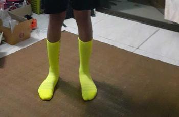 Product Review of ถุงเท้ากันลื่น ถุงเท้าฟุตบอล SOCKSY ของแท้ 100% คุณภาพดี หนานุ่ม ใส่สบาย ระบายอากาศดี แพ็ค 1 คู่ from บ**ว 3