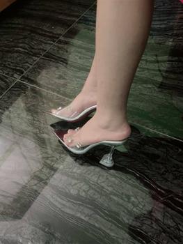 Product Review of Chị Đẹp Store - Guốc cao gót mũi nhọn quai trong Mika Đính Đá gót ly Pha lê 7-9 phân - U93 Shoes Nữ from N**n M**h T** 0