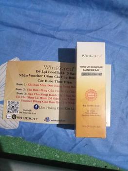 Product Review of Kem Chống Nắng Nâng Tone Kiềm Dầu Che Khuyết Điểm SPF 50 + PA ++++ Thương Hiệu : WinKorea Skincare Sunscreen Chăm Sóc Da Nữ Làm Đẹp Da from N** ** 1**2 3** 0