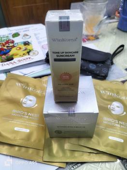 Product Review of Kem Chống Nắng Nâng Tone Kiềm Dầu Che Khuyết Điểm SPF 50 + PA ++++ Thương Hiệu : WinKorea Skincare Sunscreen Chăm Sóc Da Nữ Làm Đẹp Da from T**g 0