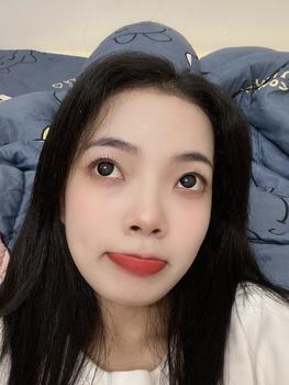 Product Review of Kính Áp Tròng Silicone Hydrogel Màu Đen Only Black, Lens Mắt Hàn Quốc RUBYEYES [Tặng Kèm Khay Dụng Cụ Đeo] from N**i T**r 0