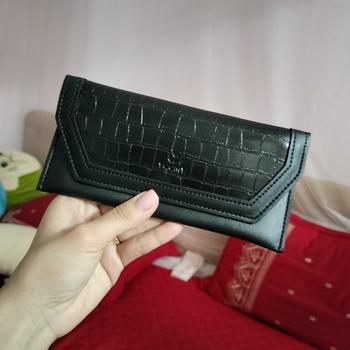 Product Review of Ví Yuumy (  Thời trang nữ kiểu cầm tay dáng dài - Ví da Verein YV91 ) from O**🍀 2