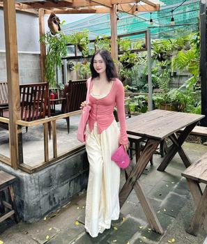 Product Review of Sét Áo khoác Da nữ cổ bẻ 2 lớp mix quần vải ống xuông , phong cách đơn giản  Jacket Women Top áo from B**m 0