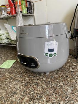 Product Review of Nồi Cơm Điện SmartChoice SCG-RC3001 1.2L Lòng Nồi Chống Dính Phủ Ceramic, BH 12 Tháng Chính Hãng from V** 2