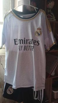 Product Review of Bộ quần áo bóng đá Real Madrid trẻ em - vải mè Nhật - logo thêu - in TÊN + SỐ theo yêu cầu from x**n h** 0