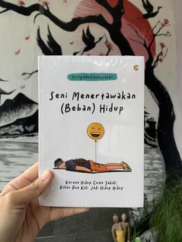 Product Review of BUKU MOTIVASI : SENI MENERTAWAKAN (BEBAN HIDUP) from y** ** 1