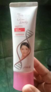 Product Review of Cream Glow & Lovely 46gr & 23gr Multivitamin Derma Glow Cream Pencerah Wajah from R**n A**a 0