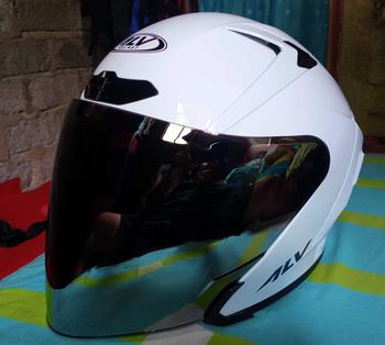 Product Review of HELM ALV ULTRON VISOR SILVER SNI ORIGINAL PRIA WANITA SNI from L**g 1