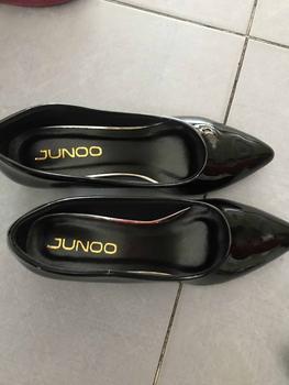 Product Review of Giày Cao Gót 3p Da Bóng Sai 35-42 Fom Chuẩn Đế Cao Su Chống Trơn - Shoes Jean from N**n T** T**🌷 1