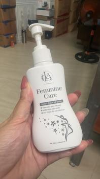 Product Review of La Cosmetics + Dung dịch vệ sinh +Feminine Care from N**s 0