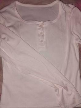 Product Review of เสื้อยืดดีไซน์วินเทจสีทึบผู้หญิงเสื้อยืดฤดูใบไม้ร่วงฤดูหนาววันใหม่ ที่อบอุ่นเสื้อด้านหลังดูผอมแห้งเสื้อผู้หญิง เสื้อ  ปักโบว์ Clothing Women Tshirt from น**ณ ฯ** 1