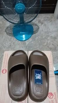 Product Review of Hello Polo รุ่น HP8014 รองเท้าลายเส้นอุ้งเท้าแมว Size 36 - 45 from N**i 2