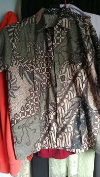 Product Review of Kemeja Batik Pria Kate Hijau Sage Kain Katun Mikro from r**0 0