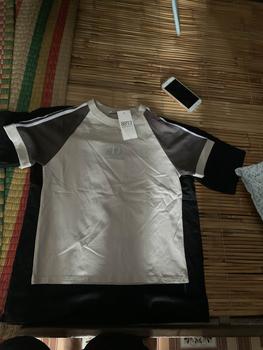 Product Review of Áo Phông cotton 2 chiều mịn mát - chữ Acmi.lade vee in nổi 2 mặt (Free size 40-70kg) from h**d 1