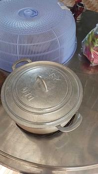 Product Review of [Có rế tre] Nồi gang đúc số 20-28-30.Nồi nấu cơm, kho thịt cá, nấu canh, xào, nguyên khối from h**3 0