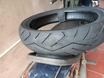 Product Review of 1 Cái Vỏ Lốp Xe HVR 17 inch Không Ruột cho Exciter Winner Raider Satria Sonic (SL 1 cái) - Vỏ Lốp Xe Máy from L** S** R**g H** N**a Đ**g 0