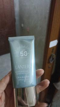 Product Review of Kem chống nắng Lantern spf50 PA++++ from T**g ** Q** 0