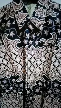 Product Review of KEMEJA BATIK PRIA LENGAN PANJANG EXCLUSIVE,ATASAN BATIK COWOK TERBARU, KEMEJA Katun PRIA Motif Baju Batik Mewah from B**e 2