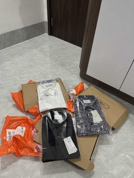 Product Review of REMMY Sơ mi nam 1119 dài tay, màu đen ,lót cổ - cổ tay đáp họa tiết trùng cổ xanh cam đỏ from z** z** 1