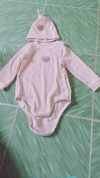 Product Review of [Kèm mũ] Bodysuit dài tay cho bé Đính Gấu, body dài tay cho bé gái bé trai chất Tăm gân mẫu quần áo sơ sinh 0-12M Jumpsuit Kem from T**t K** 1