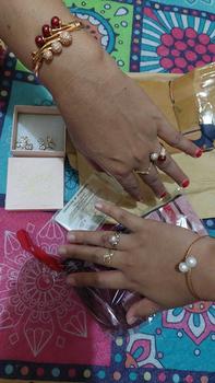 Product Review of [CO ETALASE INI BONUZZ ANTING MUTIARA!!] BESTSELLER GELANG MUTIARA DAN CINCIN SEPAKET DAPAT SERTIFIKAT from A**h Y**f M** 0