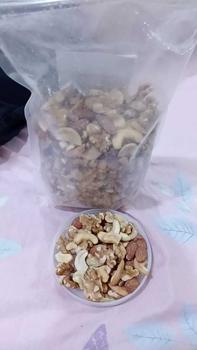 Product Review of Daily Snacks Mixed Nuts (Cashews, Almonds, Walnuts) - in Ziplock Pouch from A**g 0