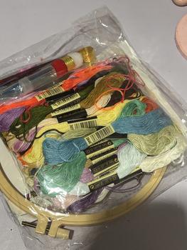 Product Review of ชุดปักครอสติช, เย็บปักถักร้อยตัวอักษร, สำหรับเสื้อผ้า DIY, ชุดเครื่องมือขนสัตว์, เหมาะสำหรับการปักเสื้อผ้าคู่รัก from Q**. 2