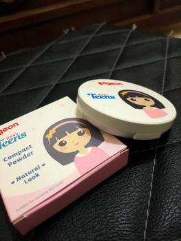 Product Review of PIGEON Teens - Compact Powder Face Powder Hypoallergenic Two Way Cake Bedak Padat Tabur Anak Remaja from A**_ 1