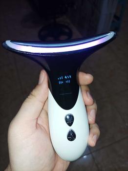 Product Review of Face & Neck Massager, Lifting & Slimming from f**e 0