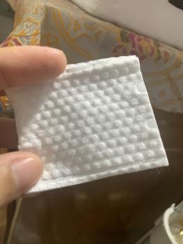 Product Review of Combo Bông Tẩy Trang Ép Định Hình Q.P Cosmétique Không Xơ Rách, Hạt Massage Sạch Sâu from N**🦔 0
