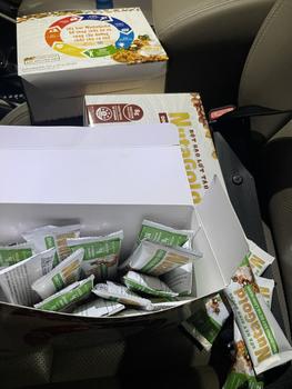 Product Review of Bột gạo lứt táo đỏ hạt sen Nutagold 500G Food from C**️ 1