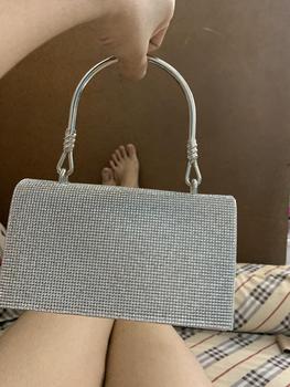 Product Review of Túi Xách Nữ Đeo Chéo Bag Clutch Đi Tiệc Cầm Tay Quai Kiềng Đính Đá BlingBling Màu Đen Màu Bạc Sang Chảnh Kèm Dây Xích Size 18 HÀNG CHUẨN QC Nhung Kem tuixach  thoitrang Khô sạch Nhẫn Đinh from B**h A**️ 0