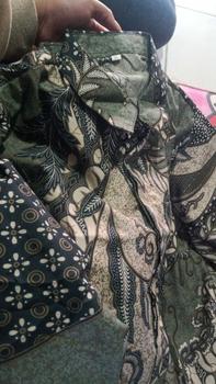 Product Review of Kemeja Batik Pria Kate Hijau Sage Kain Katun Mikro from s**a 0