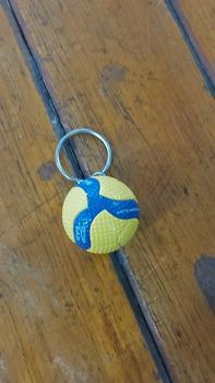 Product Review of Móc Khóa Bóng Chuyền PVC, Đồ Trang Trí, Quà Tặng Kinh Doanh, Bóng Bãi Biển, Thể Thao, Móc Chìa Khóa from k**u ** 1