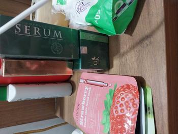 Product Review of Combo Sản phẩm Face serum GK kem face- Tặng Kèm Son Dưỡng GK Skincare from H** V**5 0