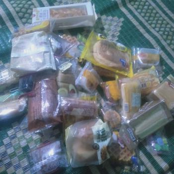 Product Review of Bánh Tươi Đài Loan Mix Nhiều Vị Mặn Ngọt Ruột 2KG - NXS in trên bánh -Food, Ăn Vặt - Cake from l**. ** l**n 0