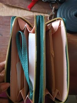 Product Review of กระเป๋าสตางค์ใบยาวซิบคู่ปักดอก จุของได้เยอะ(GC-310) กระเป๋า  พกพา กระเป๋า  สตางค์ วิเวียน from S**💰 1