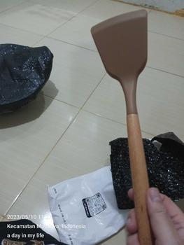 Product Review of JIB Silicone Utensil Spatula / Spatula Silicon / Utensile Turner / Sutil Silikon Tahan Panas Gagang Kayu from i**a s**d 2