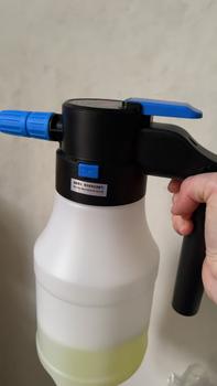 Product Review of [ยอดฮิต ส่งไว!!] COD เครื่องพ่นโฟมไฟฟ้าเครื่องกำเนิดโฟม1.5L สำหรับล้างรถ2600mAh แบตเตอรี่ลิเธียมทนทาน ต่อล้างรถผ้าขนหนูโฟมล้าง จัดส่งจากกรุงเทพ รถยนต์ Car from -**- 0