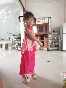 Product Review of (7-12kg) Bộ áo yếm gấm đính nơ, quần dài lụa cho bé gái dưới 3 tuổi from V** T**g 1