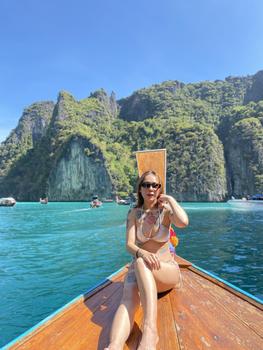 Product Review of Glossy Bikini Set เซ็ตบิกินี่ผ้ามัน (8017) from ก**🐰 2