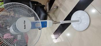 Product Review of Quạt Tích Điện Năng Lượng Mặt Trời D318 Cao Cấp động cơ 555 12v (tốc độ 27.000 vòng/1 phút) QuạT Fan from T**n L** 0