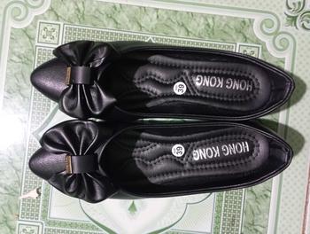 Product Review of Giày Bệt nhọn da sần đen/kem nơ cao su dẻo cho Nữ from l**️ 0