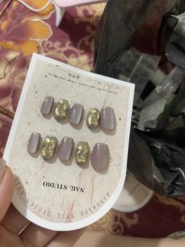 Product Review of NO.5 Móng tay giả kim cương lấp lánh ngắn nailbox from L**h 1